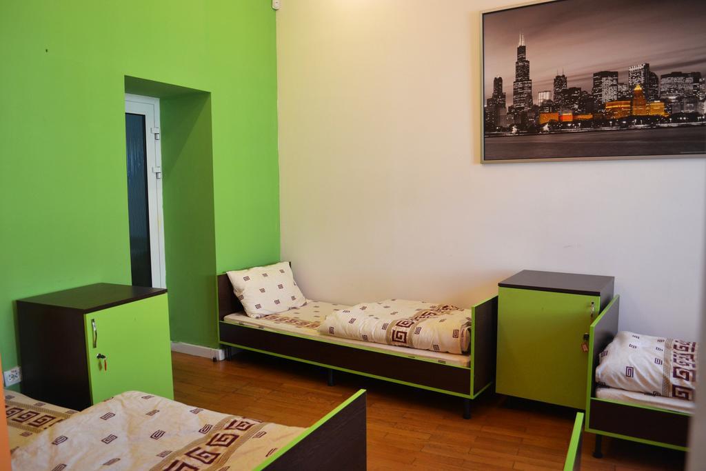 Wanted Hostel Львов Экстерьер фото