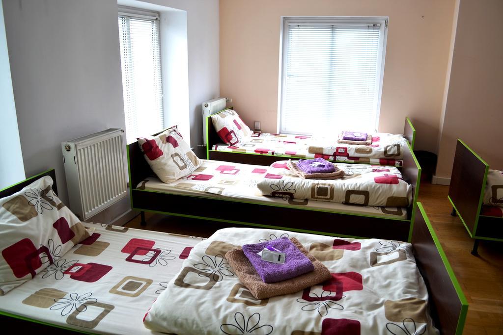 Wanted Hostel Львов Экстерьер фото